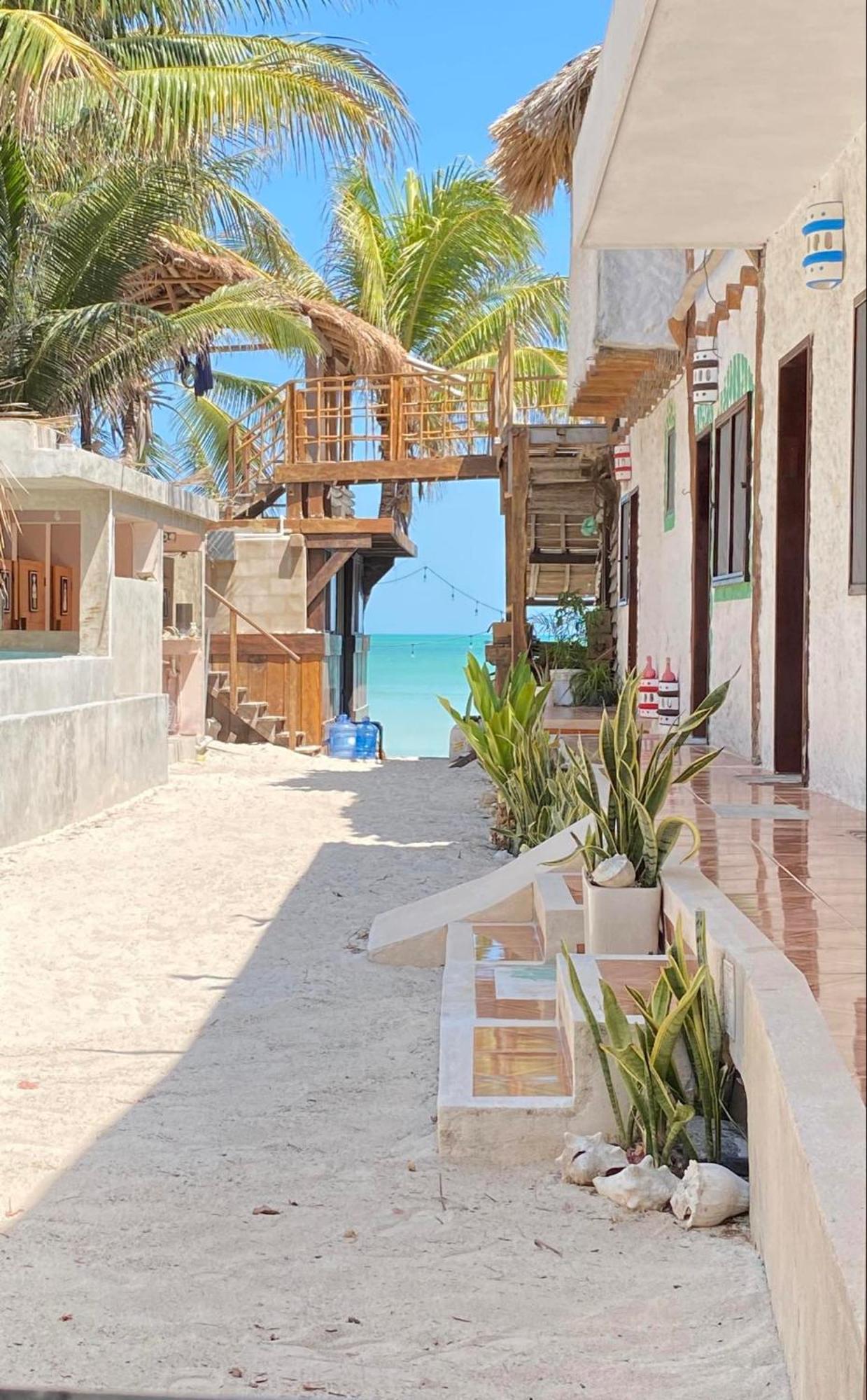 Casa Victor Avila Holbox Extérieur photo