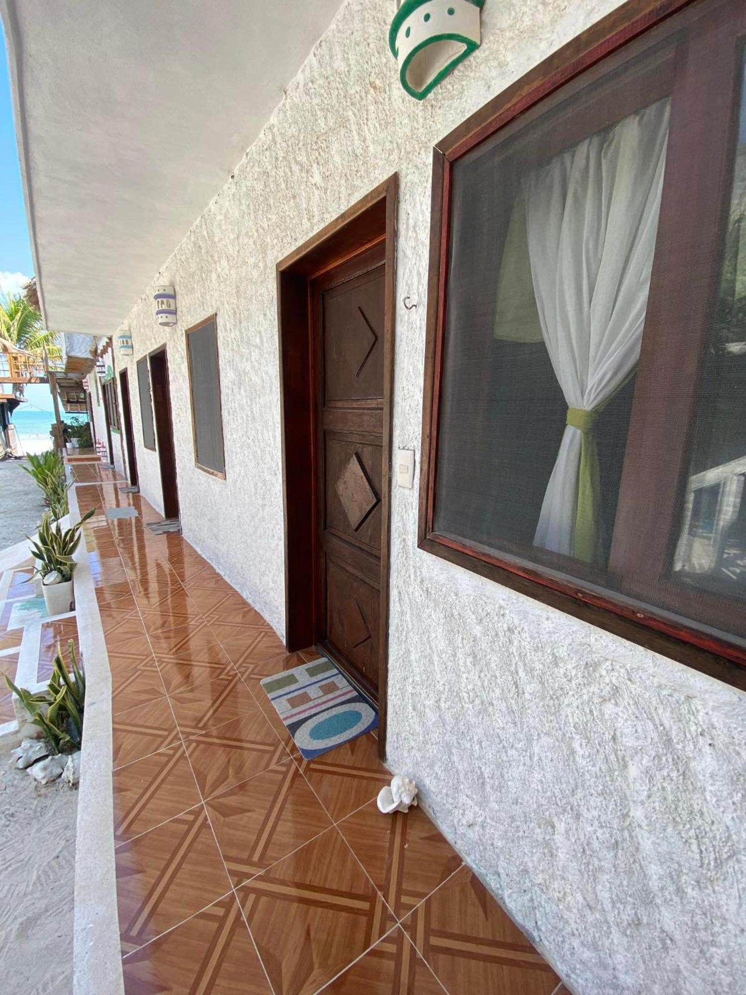 Casa Victor Avila Holbox Extérieur photo