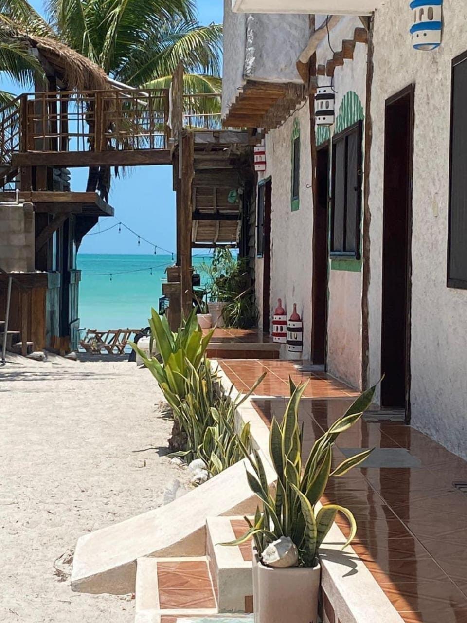 Casa Victor Avila Holbox Extérieur photo