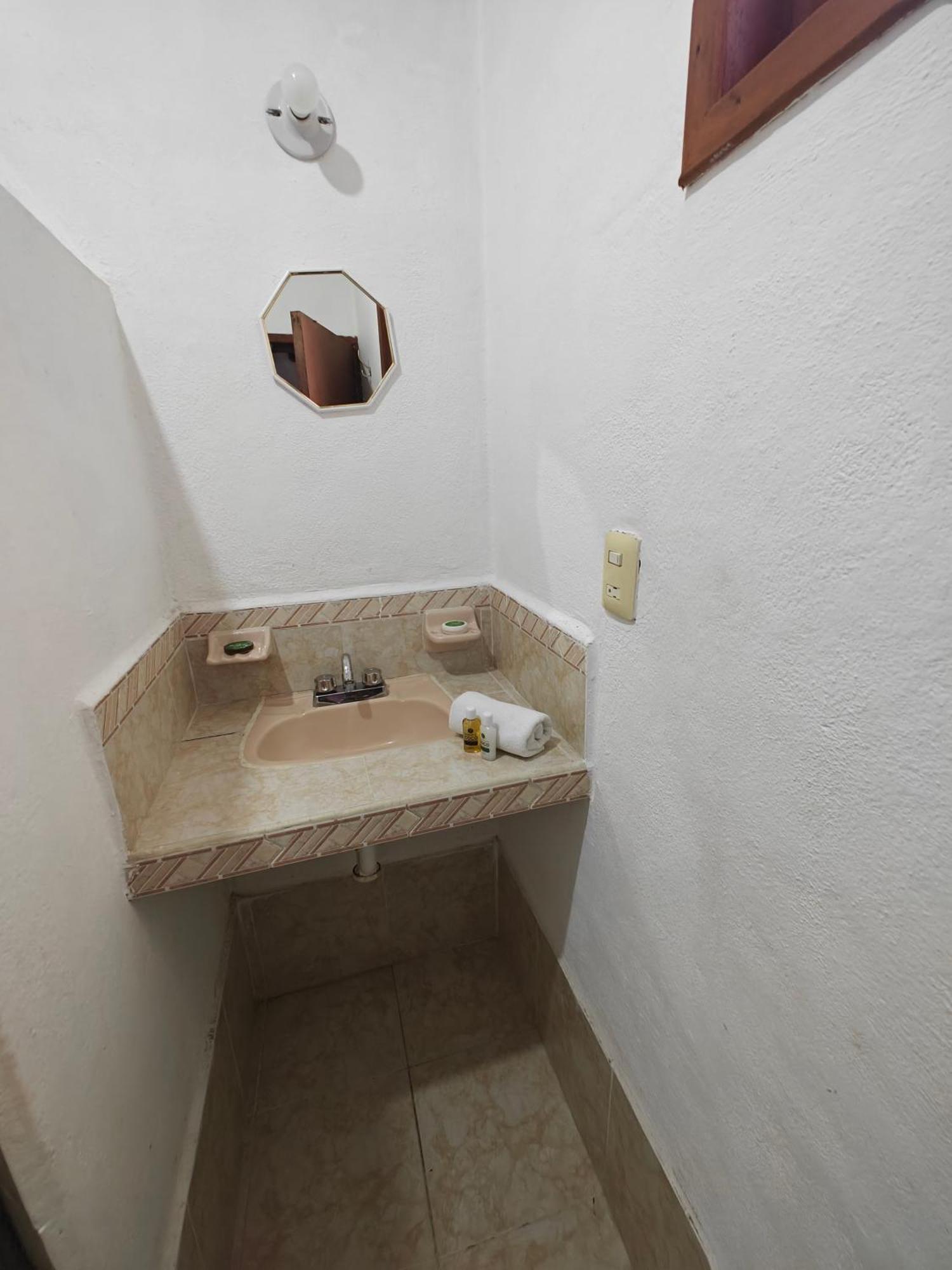 Casa Victor Avila Holbox Extérieur photo