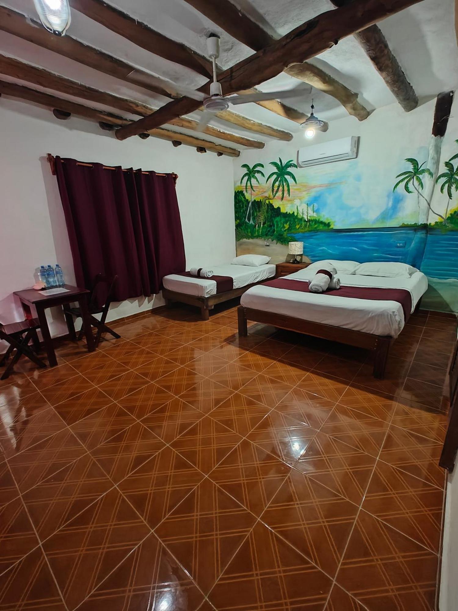 Casa Victor Avila Holbox Extérieur photo